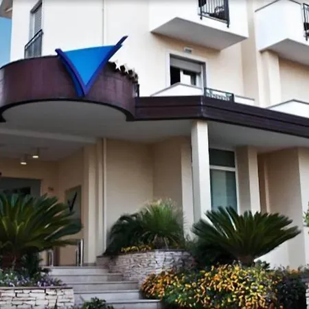 Virgilio Grand 4*