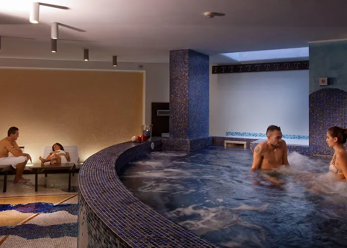 ホテル ビルジリオ グランド 4*