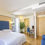 Virgilio Grand Hotel 4*
