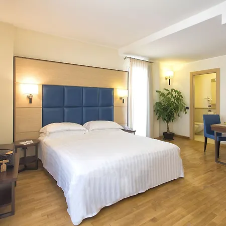 Hotel Virgilio Grand 4*